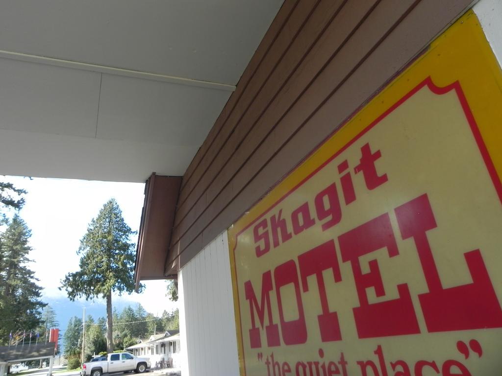 Skagit Motel Хоуп Екстериор снимка