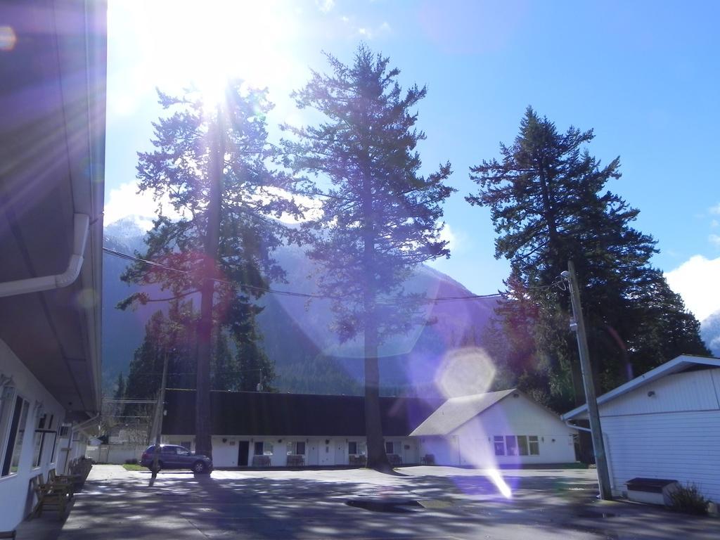 Skagit Motel Хоуп Екстериор снимка