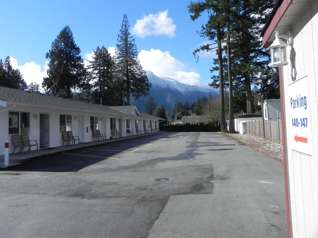 Skagit Motel Хоуп Екстериор снимка