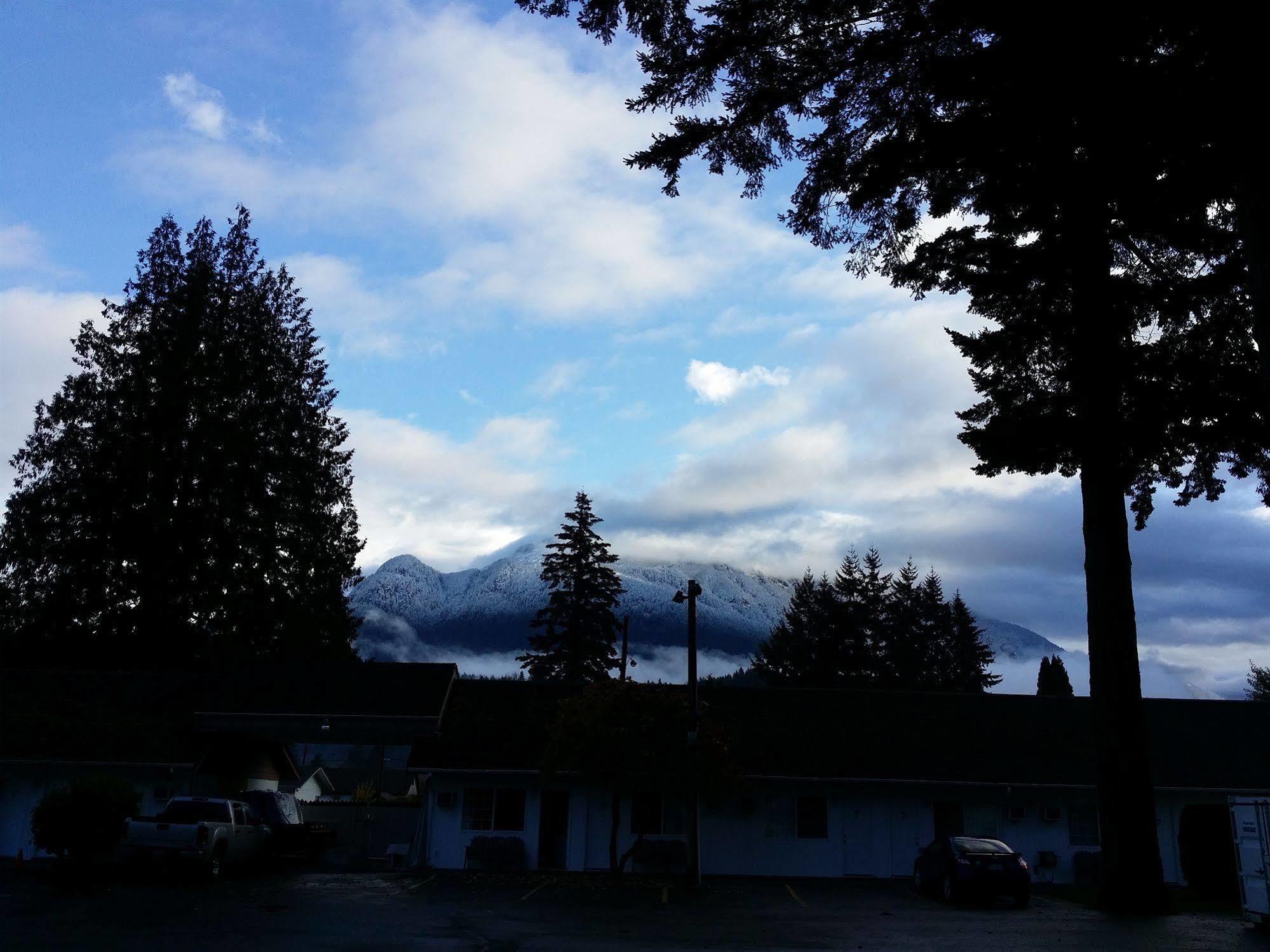 Skagit Motel Хоуп Екстериор снимка